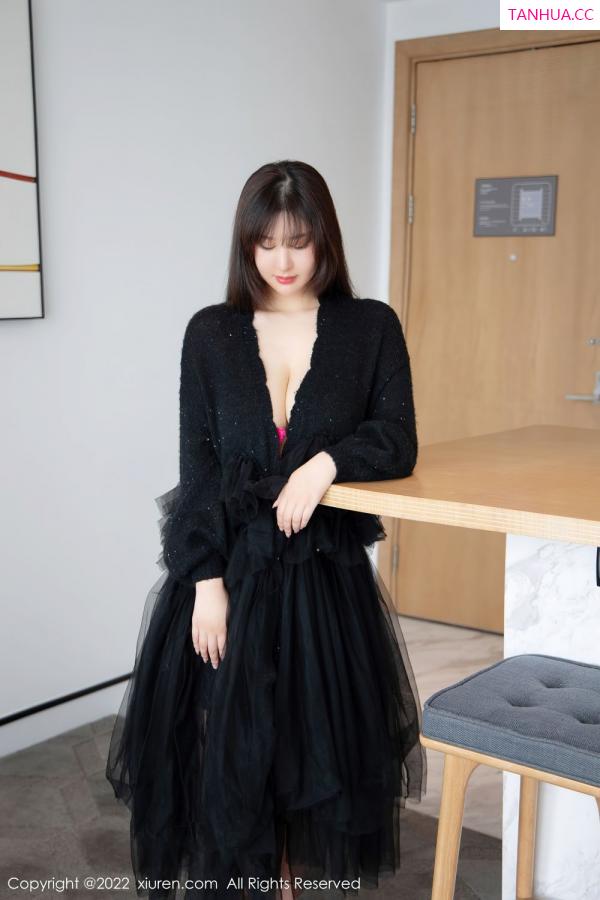 王俪丁  [XiuRen]高清写真图 2022.03.24 No.4765 王俪丁小宝贝第2张图片